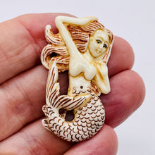 Load image into Gallery viewer, Mermaid, Happy Mermaid | 48x27x7mm | red white | 1 Pendant bead |