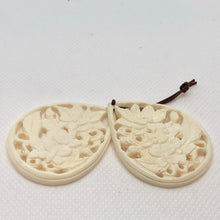 Load image into Gallery viewer, Two 'Ode to Spring' Bone Pendant Beads 43x30mm 10800 | 43x30mm | Cream - PremiumBead Alternate Image 2