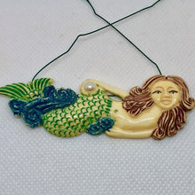 Load image into Gallery viewer, Mermaid in Side Stroke Position While Clutching A Pearl 10803 - PremiumBead Alternate Image 3