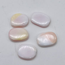 Load image into Gallery viewer, Rare Pink Conch Shell 17-20x15mm Rectangle Bead Strand 109833