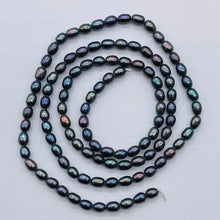Load image into Gallery viewer, Rainbow Metalic Peacock FW Pearl Strand 101062