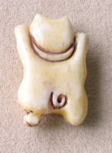 Load image into Gallery viewer, Cheers Charming Carved & Scrimshawed Kitty/Cat Waterbuffalo Bone Bead 010576 - PremiumBead Alternate Image 2