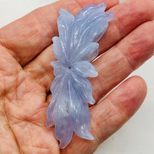 Load image into Gallery viewer, 106cts Exquistely Hand Carved Blue Chalcedony Flower Bead 009850H