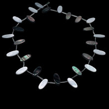 Load image into Gallery viewer, 5 Tahitian Mother of Pearl Shell 18x8mm Oval Drop Beads 4342
