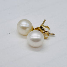 Load image into Gallery viewer, Pearl 14K Gold 6mm Stud Earrings | 6mm | White | 1 Pair |