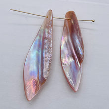 Load image into Gallery viewer, Pink Mussel Shell Designer Blade Cut Pendant Bead 4423C