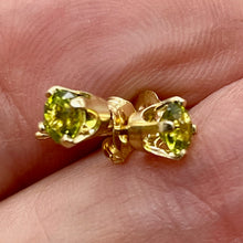Load image into Gallery viewer, Peridot 14K Gold 4mm Round Stud Earring | 4mm | Green | 1 Pair |