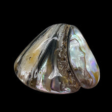 Load image into Gallery viewer, Abalone Hinge Shell | 33x37x10mm | Silver Pink | 1 Pendant Bead |