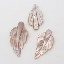 Load image into Gallery viewer, Premium Pink Mussel Shell Leaf Pendant Beads 4326E