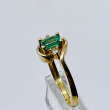 Load image into Gallery viewer, Emerald & White Diamonds Solid 14Kt Yellow Gold Solitaire Ring Size 6 3/4 9982Be