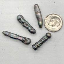 Load image into Gallery viewer, 2 Amazing Peacock Freshwater Pearl Beads 8066