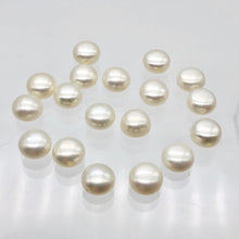 Load image into Gallery viewer, Unique Creamy top-Drill FW Button Pearls 004759 - PremiumBead Primary Image 1