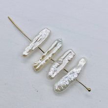 Load image into Gallery viewer, 4 Creamy White Center-Drilled FW Stick Pearls 6849