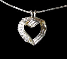 Load image into Gallery viewer, Elegant! Cubic Zircon & Silver Heart Pendant 6409
