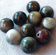 Load image into Gallery viewer, 10 Rare Cat's Eye Chrysoberyl Quartz 8mm Beads 004512 - PremiumBead Primary Image 1