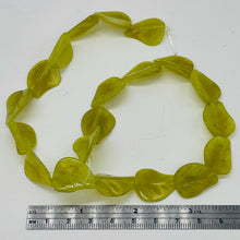 Load image into Gallery viewer, Hand Carved Korean Jade Leaf Bead Strand 110167