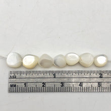Load image into Gallery viewer, 7 Natural Mother of Pearl Shell Nugget Beads 4376