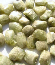 Load image into Gallery viewer, 1 Chatoyant Pale Green Kunzite Faceted Nugget Bead 3363A - PremiumBead Primary Image 1