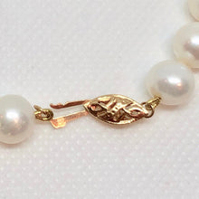 Load image into Gallery viewer, 14K Yellow Gold 8.5mm White Near Round Freshwater Pearl Bracelet 402639 - PremiumBead Alternate Image 4