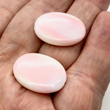 Load image into Gallery viewer, Conch Shell. Oval Half Strand | 25x18x6mm | Pink White | 8 Bead(s)