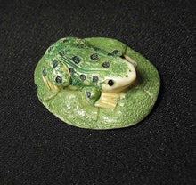 Load image into Gallery viewer, Hand Carved and Scrimshawed Speckeled Frog On Lotus Leaf Pendant Bead 10403C - PremiumBead Primary Image 1