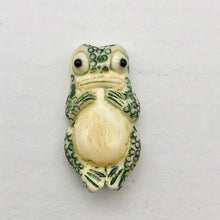 Load image into Gallery viewer, Waterbuffalo Bone Frog | 28x15x7mm | Green/Cream | 1 Bead - PremiumBead Alternate Image 5