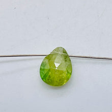 Load image into Gallery viewer, Garnet Grossular Flat Faceted Briolette Pendant Bead | 8x6x4mm(1.4ct) |Green| 1
