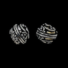 Load image into Gallery viewer, Designer 21 intricate Spiral 2.7 Grams Sterling Silver Bead 4019