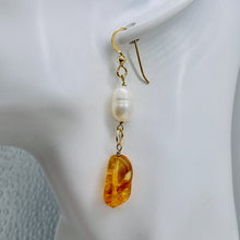Load image into Gallery viewer, Topaz Pearl 14K Gold Filled Dangle Earrings | 2 1/4" Long | Orange White | 1 |