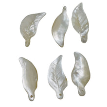 Load image into Gallery viewer, 6 Carved Mother of Pearl Shell Leaf Briolette Beads 10210