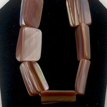 Load image into Gallery viewer, Natural Dark Pink Mussel Shell Bead Strand 104324