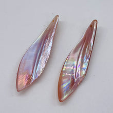 Load image into Gallery viewer, Pink Mussel Shell Designer Blade Cut Pendant Bead 4423C