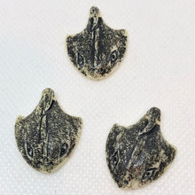 Load image into Gallery viewer, Hand Carved Bone Stingray Bead 10736 - PremiumBead Alternate Image 5