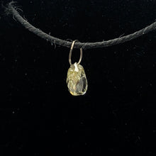 Load image into Gallery viewer, 0.41cts Natural Canary 5x3x2.5mm Diamond & 18K White Gold 6568Q2 - PremiumBead Alternate Image 4