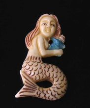 Load image into Gallery viewer, Splash Hand Carved Mermaid W/Starfish Centerpiece Bead 10311A - PremiumBead Alternate Image 2
