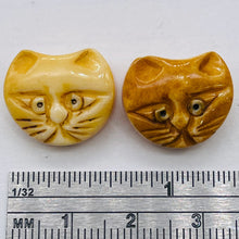 Load image into Gallery viewer, Cozy 2 Hand Carved Kitty Cat Pendant 14x16x9mm Beads 8631B
