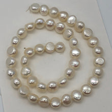 Load image into Gallery viewer, Creamy White 9mm to 10mm Button FW Pearl Strand 104500