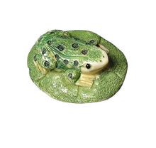 Load image into Gallery viewer, Hand Carved and Scrimshawed Speckeled Frog On Lotus Leaf Pendant Bead 10403C