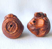 Load image into Gallery viewer, Hand Carved Boxwood Froggie Basket Ojime/Netsuke Bead - PremiumBead Alternate Image 3
