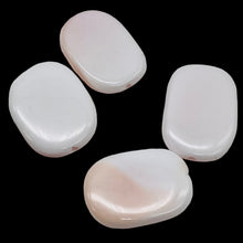 Load image into Gallery viewer, 4 Pink Conch Shell 17x15x3mm Rounded Rectangle Beads 9833