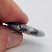 Load image into Gallery viewer, 1 Bead of Black & White Zebra Agate Pendant Beads 008615