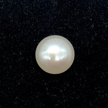 Load image into Gallery viewer, 2 White Freshwater Pearls 1/2 Drilled 8 to 8.5mm 3915 - PremiumBead Alternate Image 7
