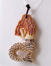 Load image into Gallery viewer, Splash Carved Mermaid W/ Pearl Centerpiece Bead 10072 - PremiumBead Alternate Image 4