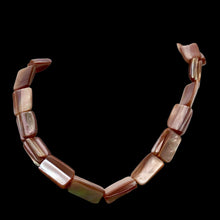 Load image into Gallery viewer, Natural Dark Pink Mussel Shell Bead Strand 104324