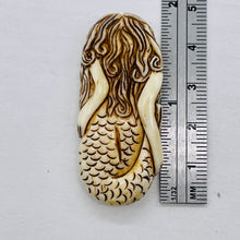 Load image into Gallery viewer, Mermaid, Demure Mermaid | 47x21x9 | Brown white | 1 Pendant bead