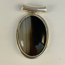 Load image into Gallery viewer, Rare Agate & Sterling Silver Pendant 005857