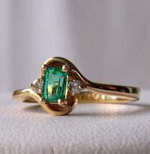 Load image into Gallery viewer, Emerald & White Diamonds Solid 14Kt Yellow Gold Solitaire Ring Size 6 3/4 9982Be - PremiumBead Alternate Image 4