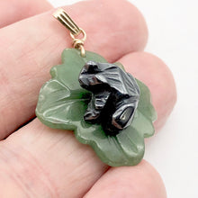 Load image into Gallery viewer, Ribbit Hematite Frog On Aventurine Lily Pad 14Kgf Pendant | 28x28.5x11mm |