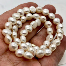 Load image into Gallery viewer, Creamy White 9mm to 10mm Button FW Pearl Strand 104500