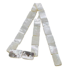 Load image into Gallery viewer, Premium Natural 21x14mm AAA Mother of Pearl Shell Bead Strand 103180